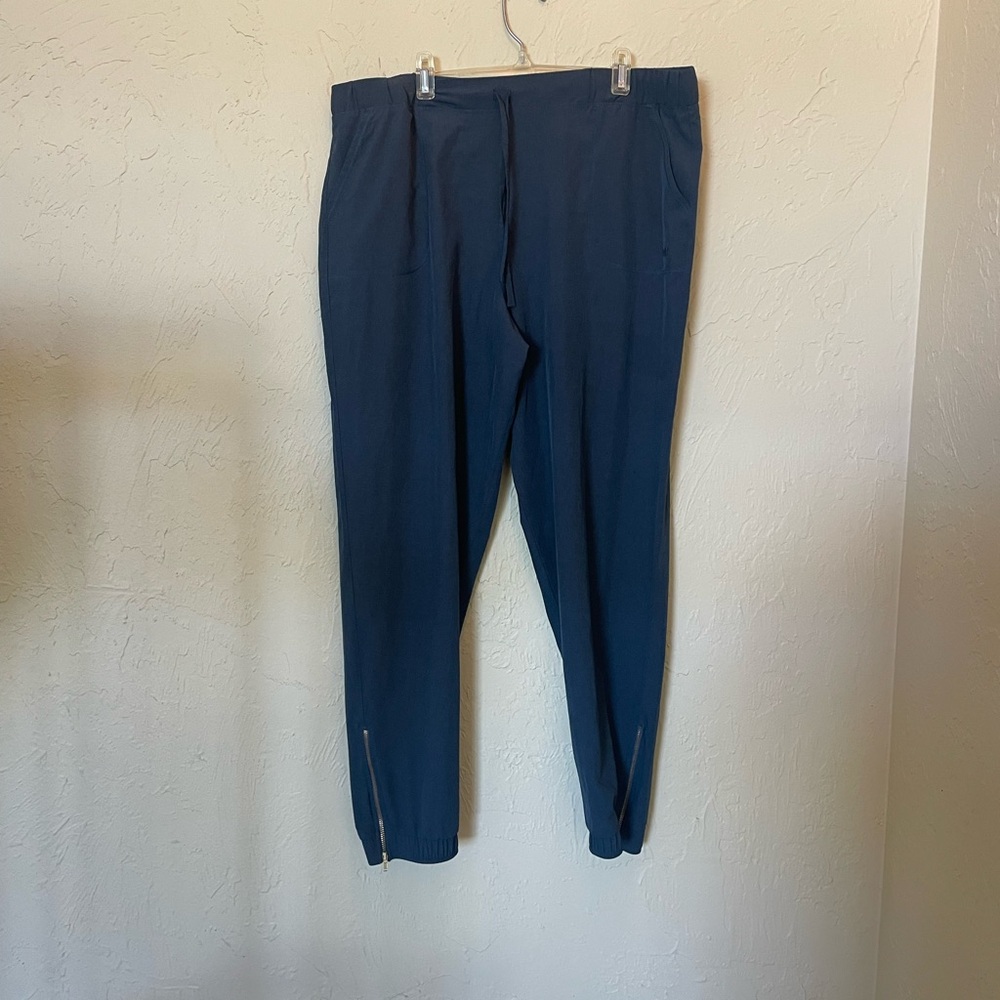 Albion Women’s Dark Navy Jogger Pants with Ankle Zippers